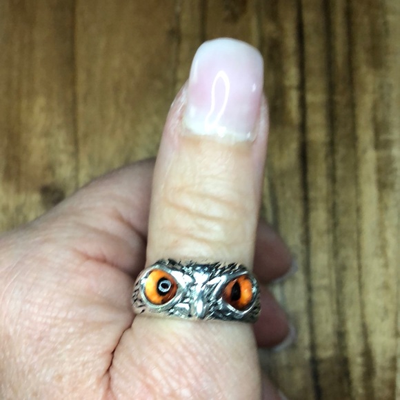 Jewelry - 3/$25 NWT Unique Silver Tone Orange Owl Eyes Ring Size 9 Adjustable